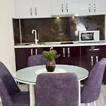 Relax House